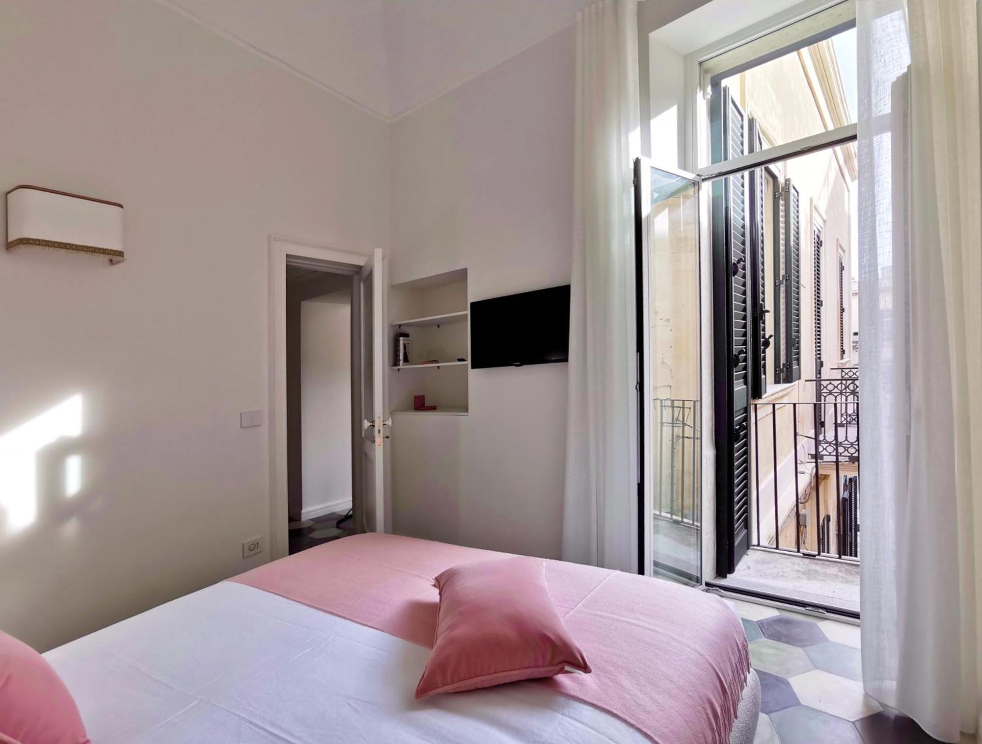 Coniger 4 Casa Vacanze In Centro Lecce Con Wi-Fi E Smart Tv Eksteriør billede