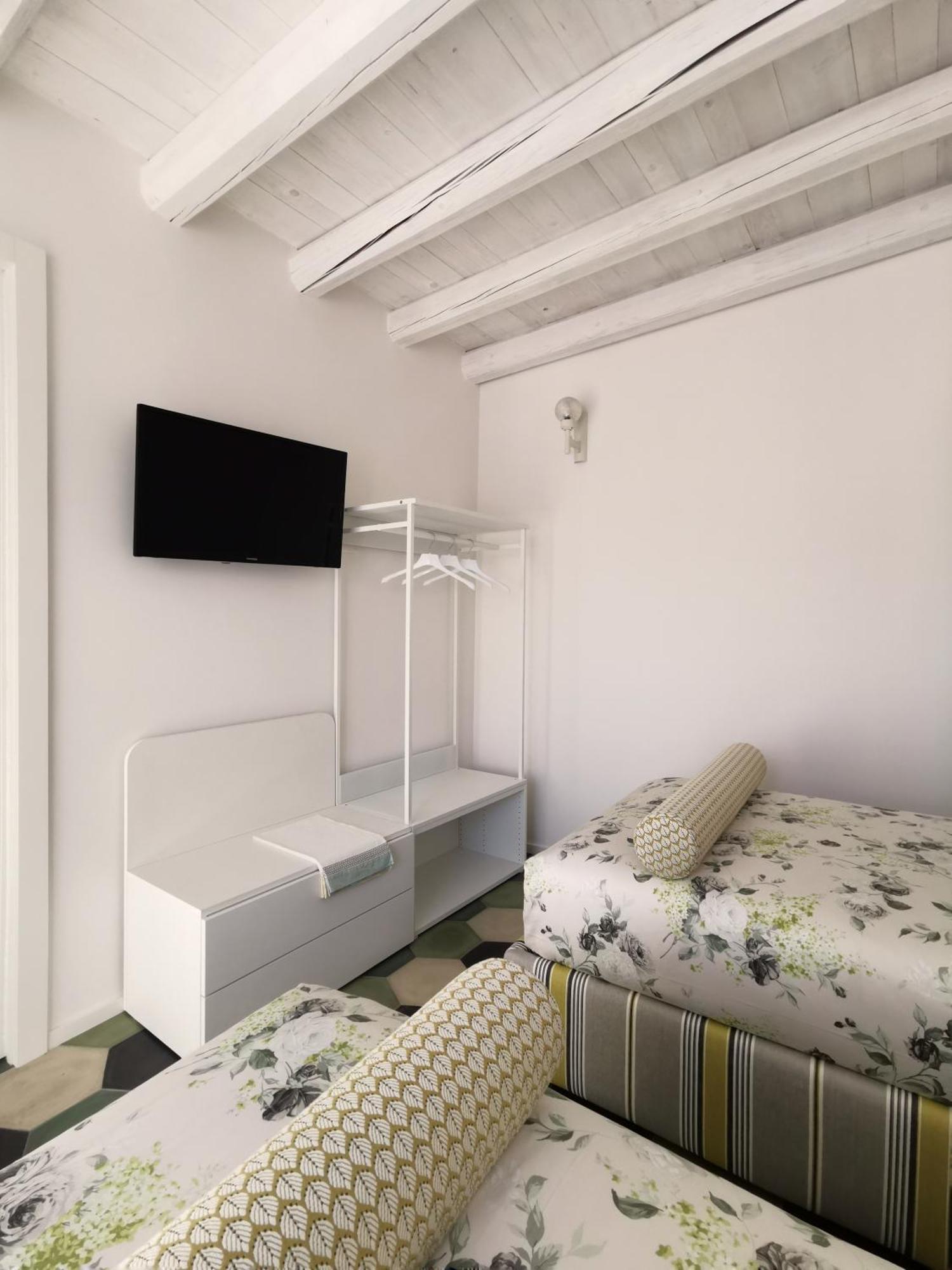 Coniger 4 Casa Vacanze In Centro Lecce Con Wi-Fi E Smart Tv Eksteriør billede